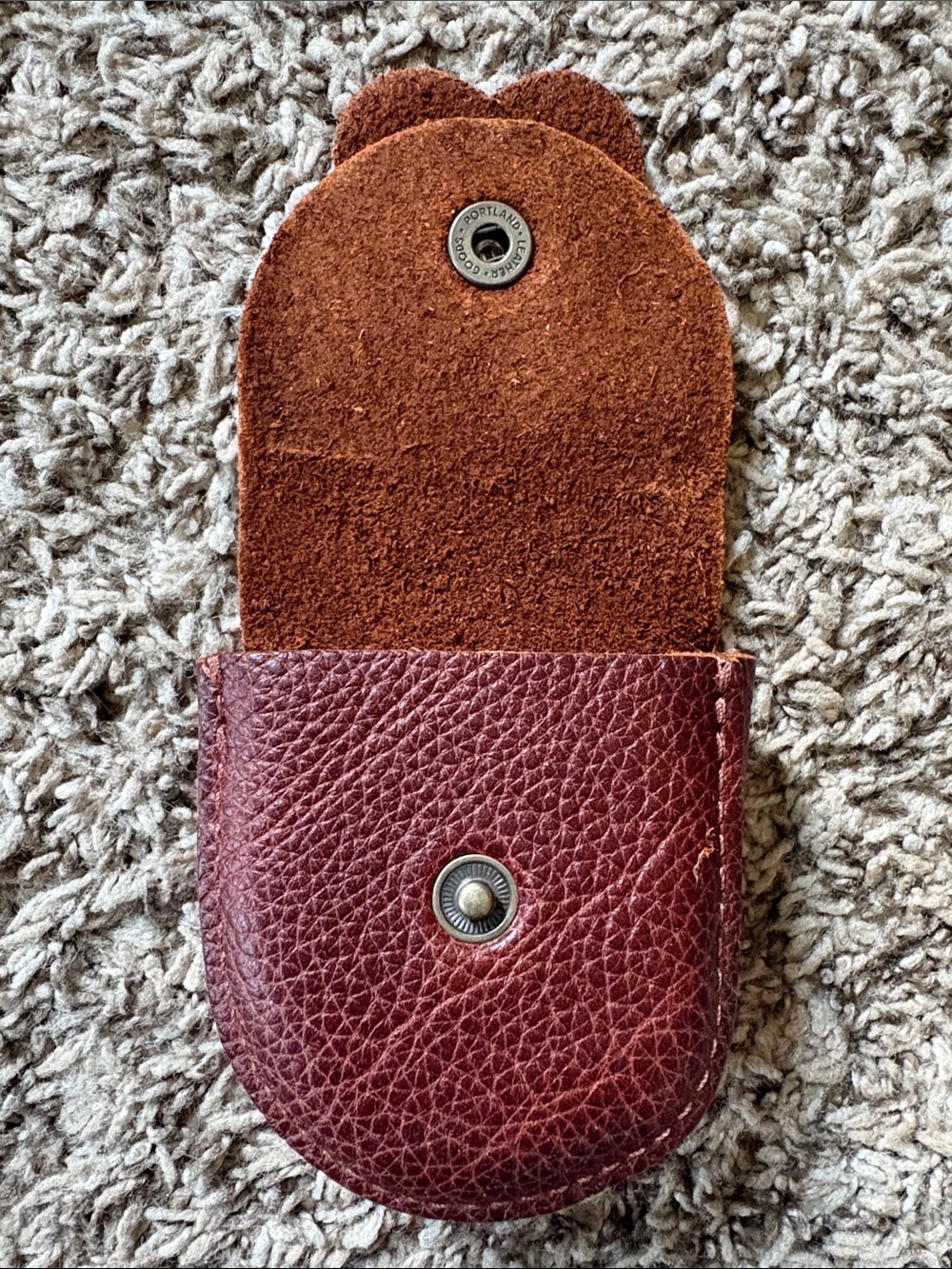 PORTLAND LEATHER Clip On Petunia Pouch Color Nutmeg - Picture 4 of 10